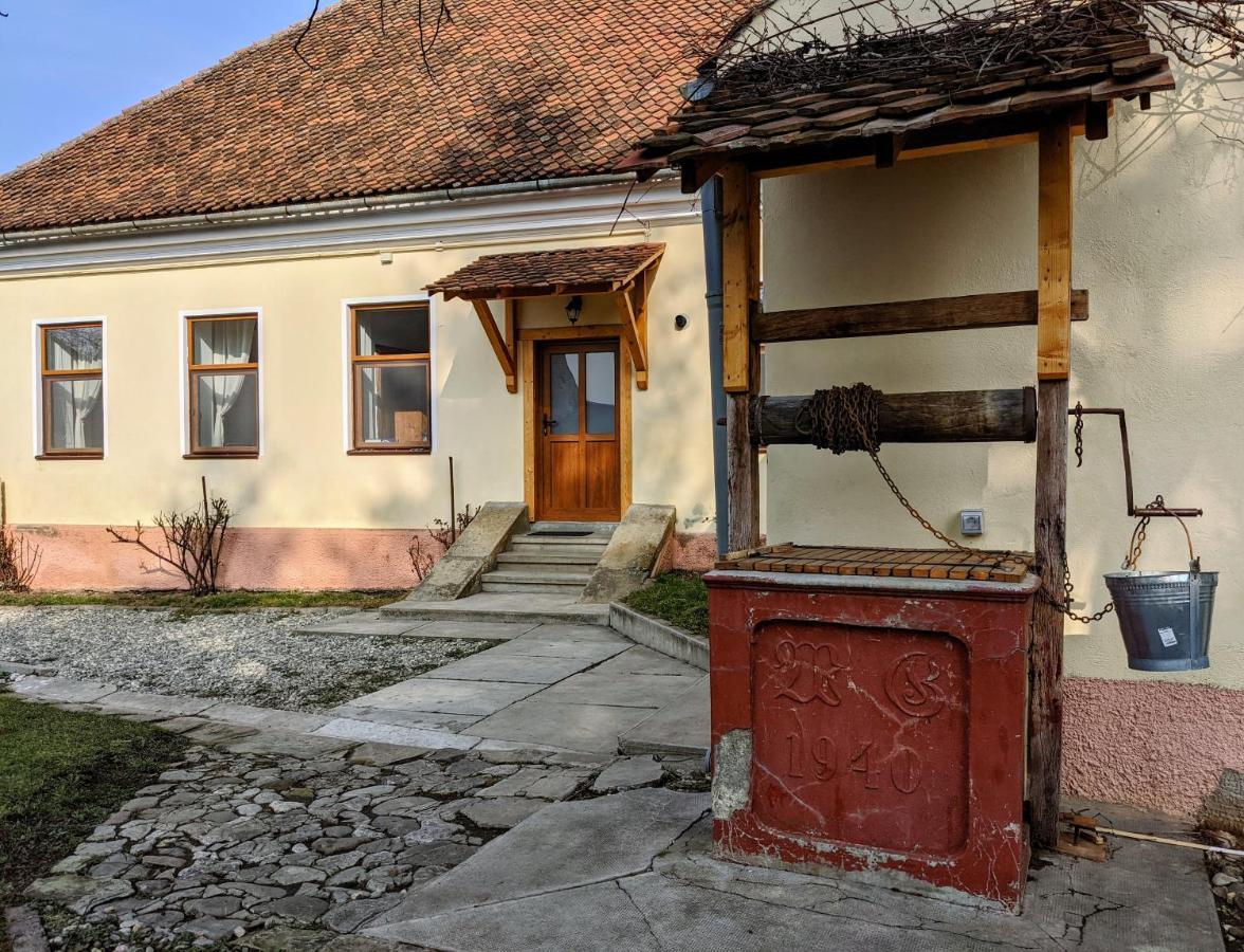 Gaestehaus Honigberg Next To The Fortified Church Of Harman Ngoại thất bức ảnh